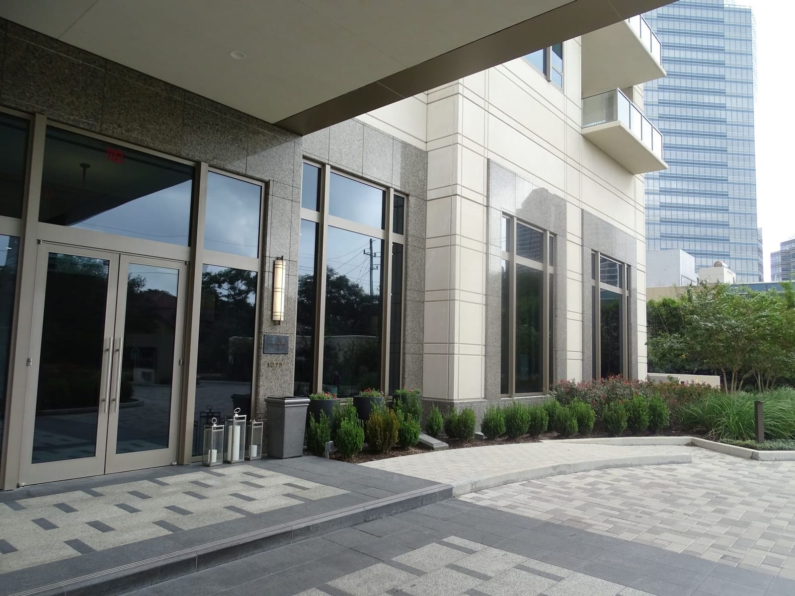 Commercial building entry stone by Cangelosi Company