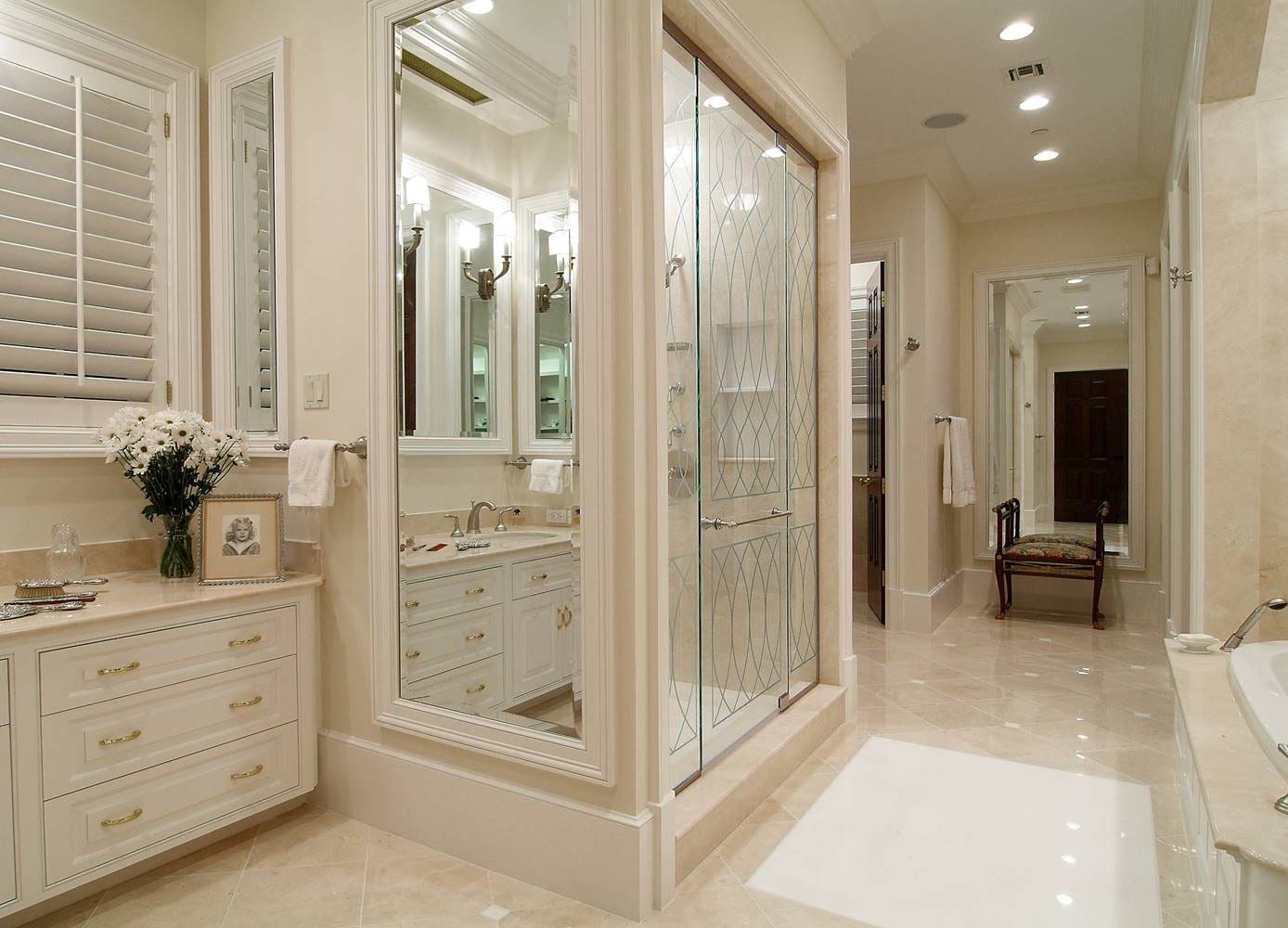 Master bath stone vanity by Cangelosi Company